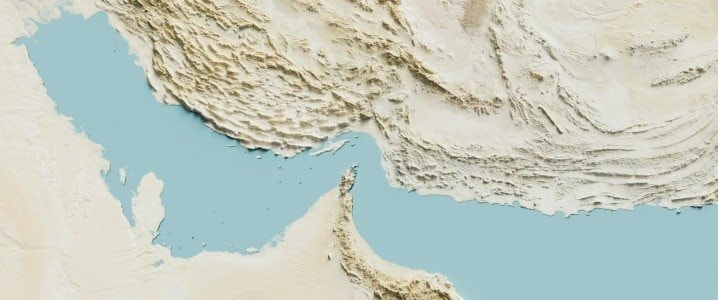 Kh&oacute;a cứng eo biển Hormuz khiến Trung Đ&ocirc;ng 't&ecirc; liệt', Iran 'ung dung' xuất khẩu dầu - thu 139 triệu USD/ng&agrave;y- Ảnh 2.