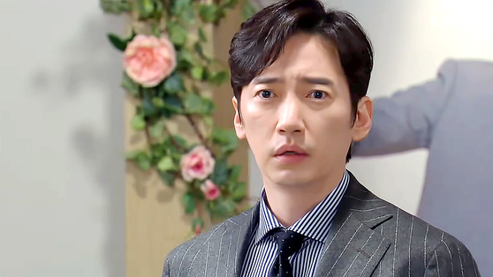 Nam diễn vi&ecirc;n qua đời đột ngột sau &aacute;n oan, lực lượng chức năng vội ập tới hiện trường- Ảnh 2.