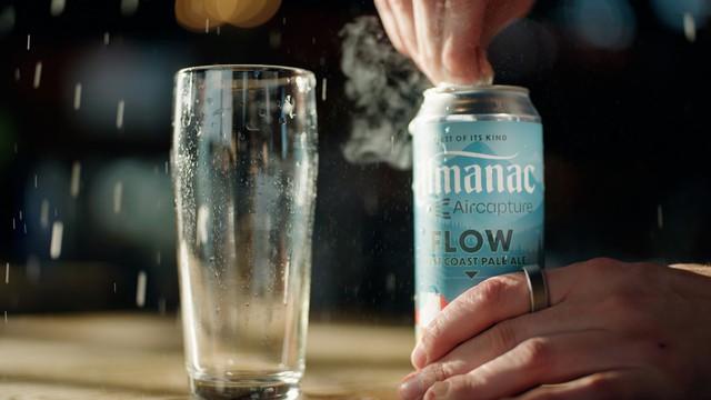 Bia l&agrave;m từ kh&ocirc;ng kh&iacute; lần đầu xuất hiện, mở ra cuộc c&aacute;ch mạng nguồn cung CO₂ cho c&ocirc;ng nghiệp to&agrave;n cầu- Ảnh 3.