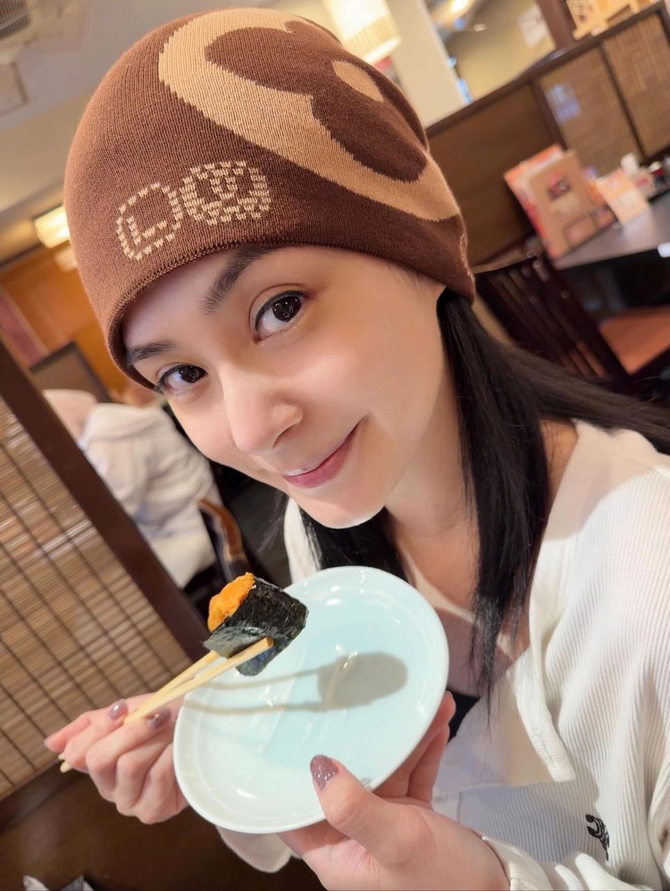 Đệ nhất mỹ nh&acirc;n Hong Kong tạm biệt 75kg nhờ&hellip; đ&aacute;nh răng ngay sau ăn- Ảnh 2.