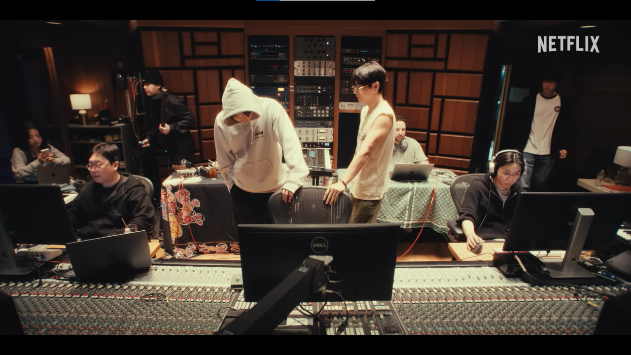 Ch&iacute;nh BTS cũng kh&ocirc;ng th&iacute;ch album ARIRANG: Như một m&oacute;n ăn thập cẩm, tự h&agrave;o d&acirc;n tộc đậm n&eacute;t- Ảnh 2.