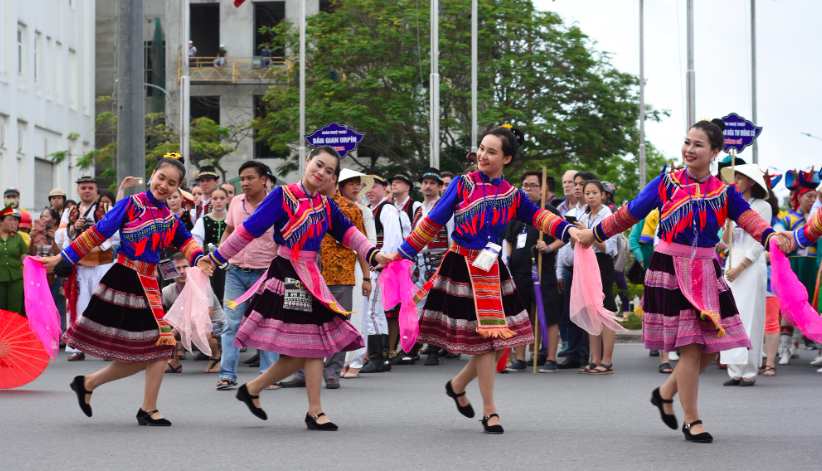 Đề xuất tr&igrave;nh Quốc hội quy định 24-11 l&agrave; "Ng&agrave;y Văn h&oacute;a Việt Nam", người d&acirc;n được nghỉ lễ- Ảnh 1.