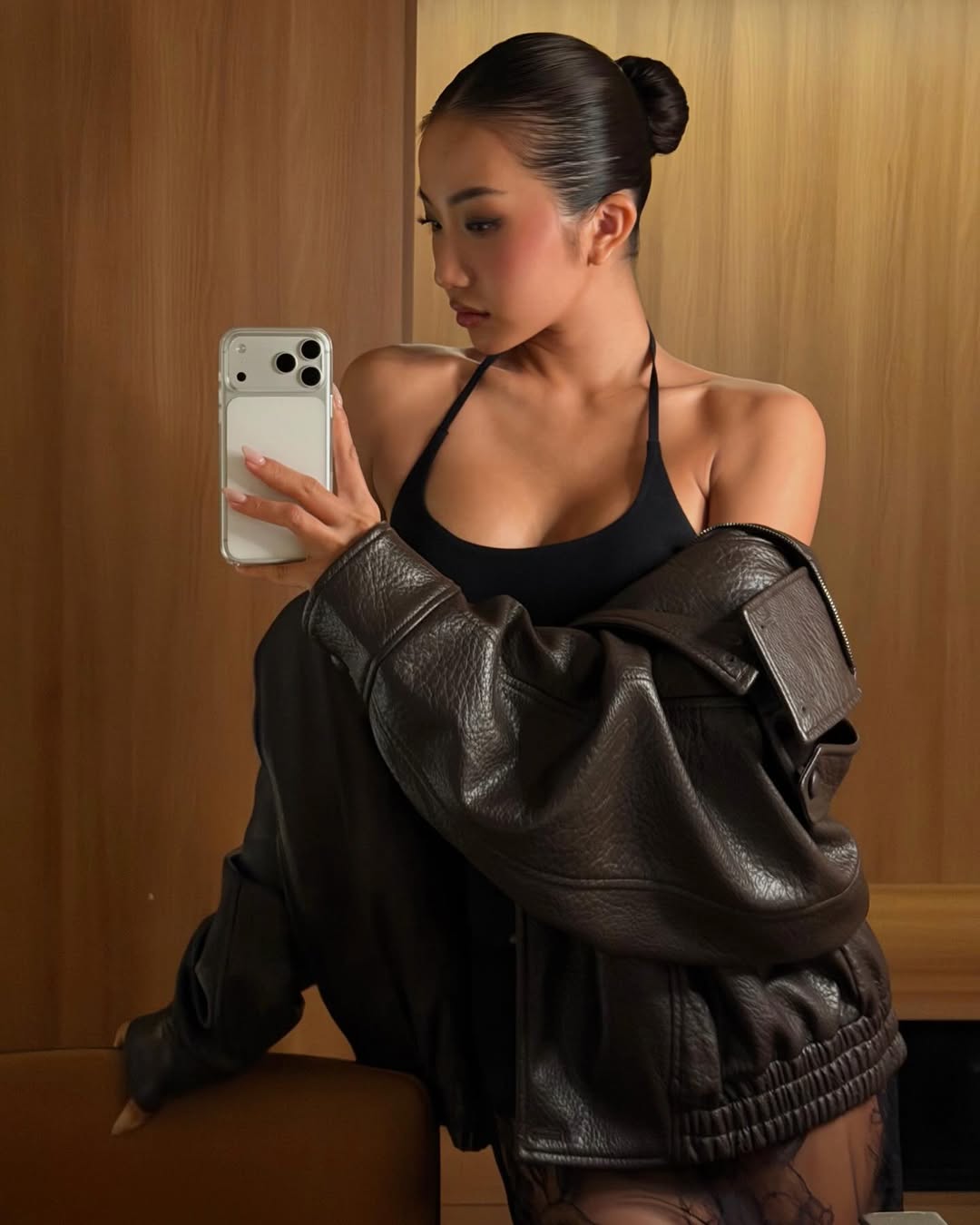 Ai đ&oacute; h&atilde;y "cứu" Huyền 204 đi: Ở nh&agrave; slay, đi sự kiện l&agrave; "xu lạy lu&ocirc;n &aacute;"- Ảnh 2.