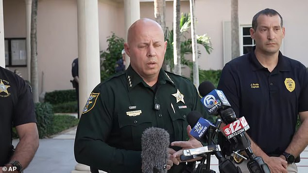 N&oacute;ng: Cảnh s&aacute;t Mỹ bắt giữ si&ecirc;u sao Tiger Woods- Ảnh 2.