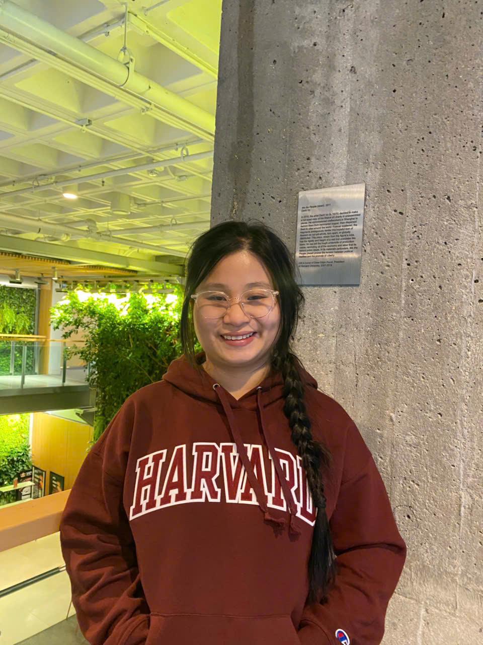 Bố mẹ chưa học hết cấp 2 nu&ocirc;i con khiếm thị đỗ c&ugrave;ng l&uacute;c Harvard, Oxford, Stanford, Johns Hopkins...: "Kh&ocirc;ng phải m&igrave;nh chọn trường m&agrave; t&agrave;i ch&iacute;nh sẽ chọn"- Ảnh 18.