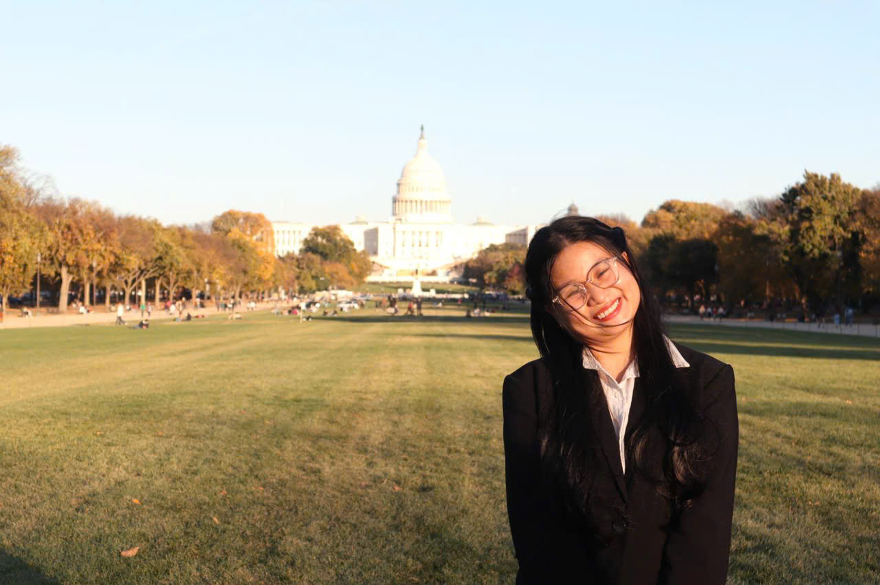 Bố mẹ chưa học hết cấp 2 nu&ocirc;i con khiếm thị đỗ c&ugrave;ng l&uacute;c Harvard, Oxford, Stanford, Johns Hopkins...: "Kh&ocirc;ng phải m&igrave;nh chọn trường m&agrave; t&agrave;i ch&iacute;nh sẽ chọn"- Ảnh 5.