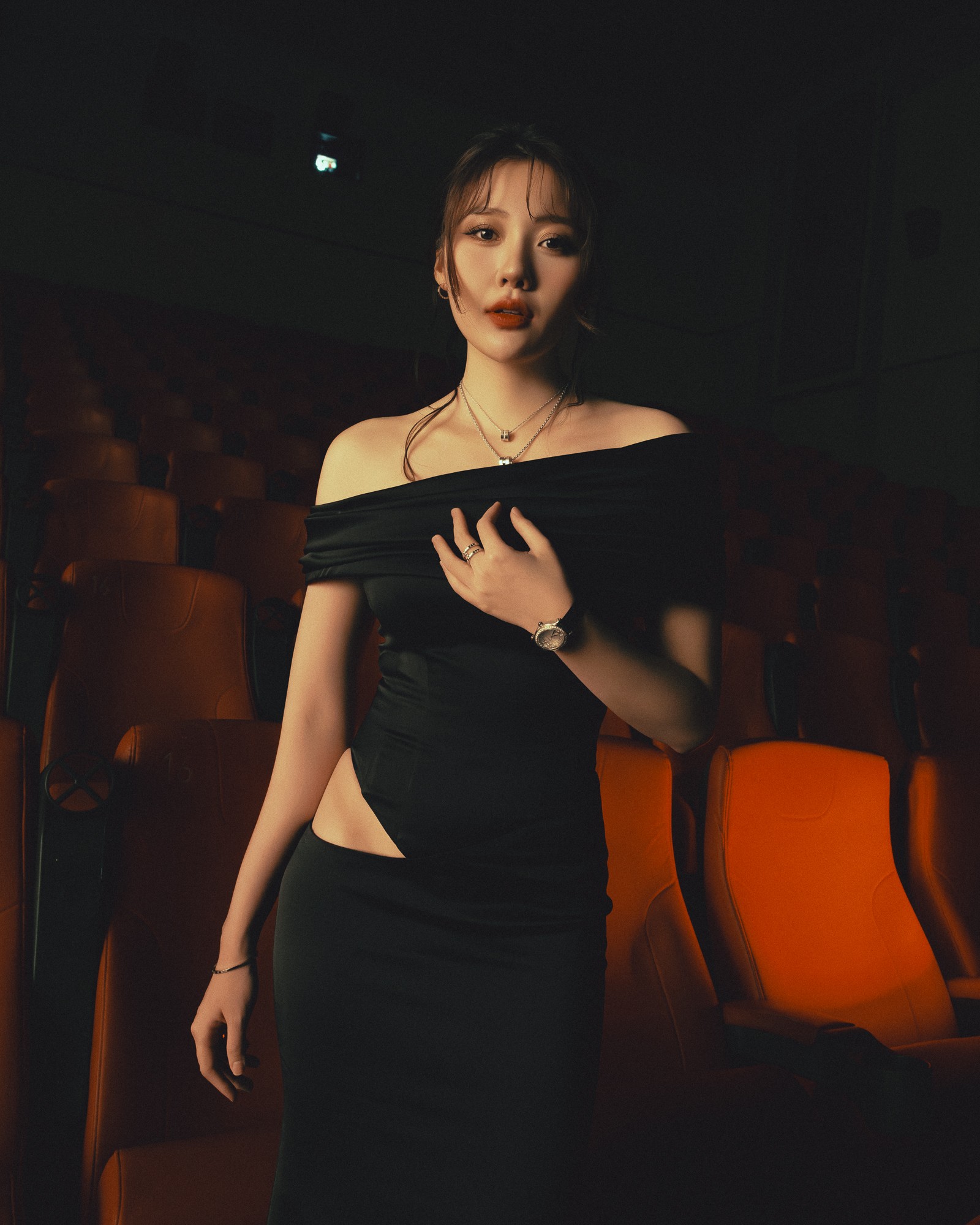 Diễn vi&ecirc;n s&aacute;ng gi&aacute; Vbiz đ&oacute;ng loạt phim trăm tỷ: Từng trượt đại học, xin việc kh&ocirc;ng nơi n&agrave;o nhận- Ảnh 6.