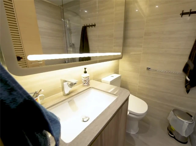 Cặp đ&ocirc;i sống trong căn hộ 32m&sup2; ở HongKong: Vắt &oacute;c nghĩ c&aacute;ch b&agrave;i tr&iacute;, kh&ocirc;ng d&aacute;m l&atilde;ng ph&iacute; 1 centimet n&agrave;o- Ảnh 12.