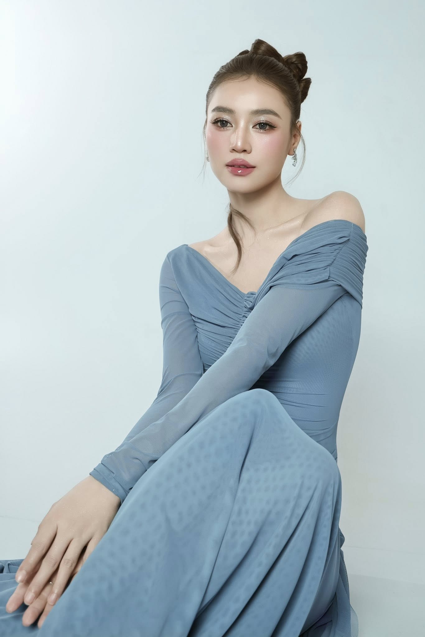 Ngọc nữ độc th&acirc;n đắt gi&aacute; của Vbiz: U40 vẫn đẹp bất chấp thời gian, ở biệt thự khu gi&agrave;u nhất TP.HCM- Ảnh 1.