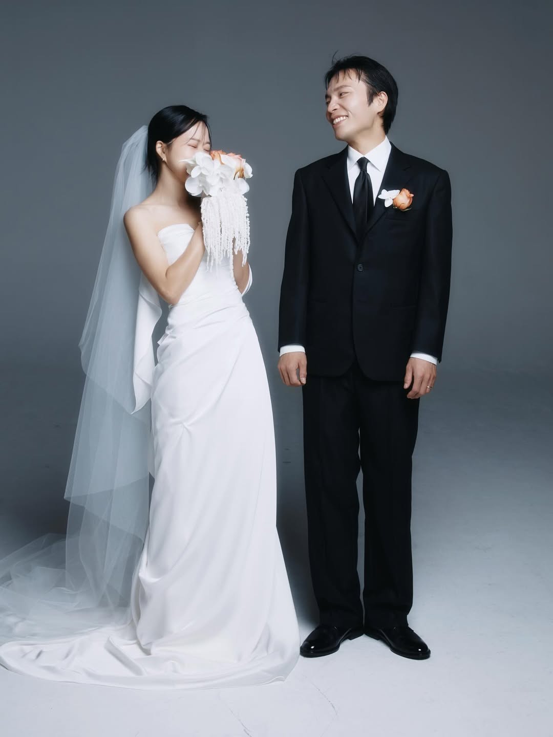 Jisoo bất ngờ tung ảnh cưới, đột ngột kết h&ocirc;n- Ảnh 1.