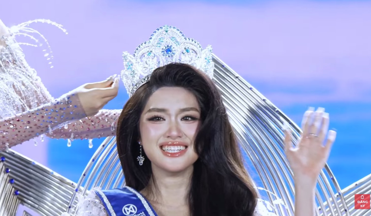Tất tần tật về Phương Oanh - T&acirc;n Miss World Vietnam- Ảnh 1.