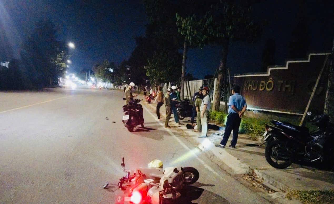 Vụ nam công nhân vừa từ quê lên bị đâm chết ở TP.HCM: Nhóm nghi phạm ra đầu thú- Ảnh 1. Vụ nam công nhân vừa từ quê lên bị đâm chết ở TP.HCM: Nhóm nghi phạm ra đầu thú- Ảnh 1.