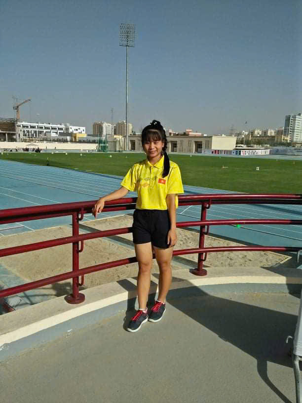 Bố mẹ chưa học hết cấp 2 nu&ocirc;i con khiếm thị đỗ c&ugrave;ng l&uacute;c Harvard, Oxford, Stanford, Johns Hopkins...: "Kh&ocirc;ng phải m&igrave;nh chọn trường m&agrave; t&agrave;i ch&iacute;nh sẽ chọn"- Ảnh 7.