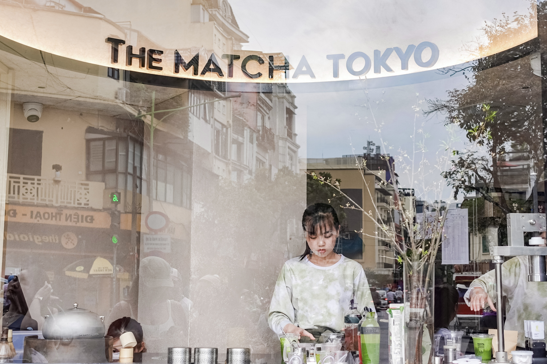 H&agrave;ng matcha đắt nhất nh&igrave; Việt Nam c&acirc;n từng vi&ecirc;n đ&aacute; khi pha chế, th&aacute;ng n&agrave;o cũng c&oacute; chuy&ecirc;n gia về kiểm tra- Ảnh 7.