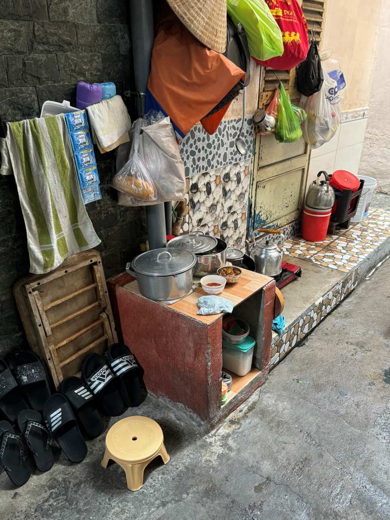 Mả Lạng: “Nghịch lý ổ chuột” giữa lõi đất vàng TP.HCM suốt gần 30 năm- Ảnh 11. Mả Lạng: “Nghịch lý ổ chuột” giữa lõi đất vàng TP.HCM suốt gần 30 năm- Ảnh 11.