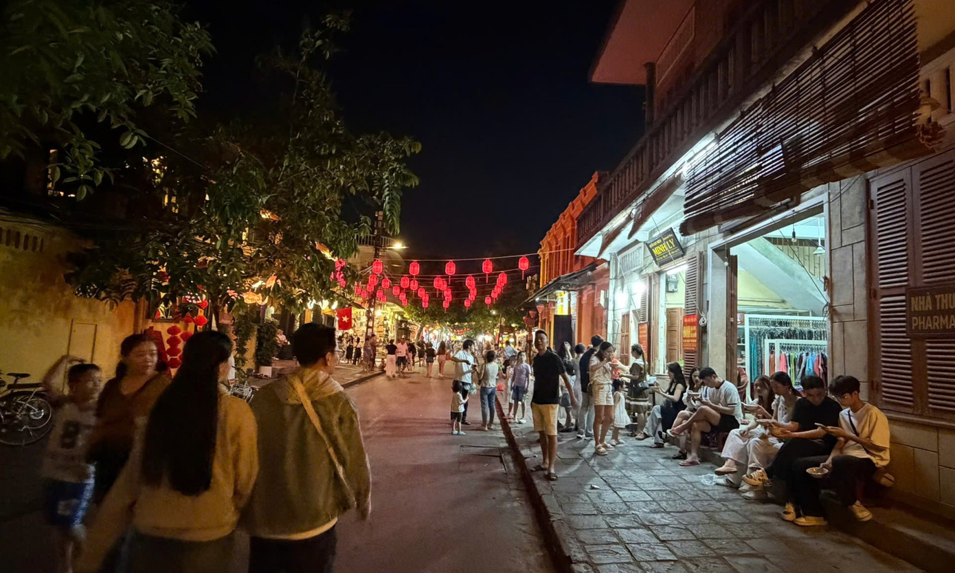 Bất ngờ diện mạo phố cổ Hội An về đ&ecirc;m- Ảnh 4.