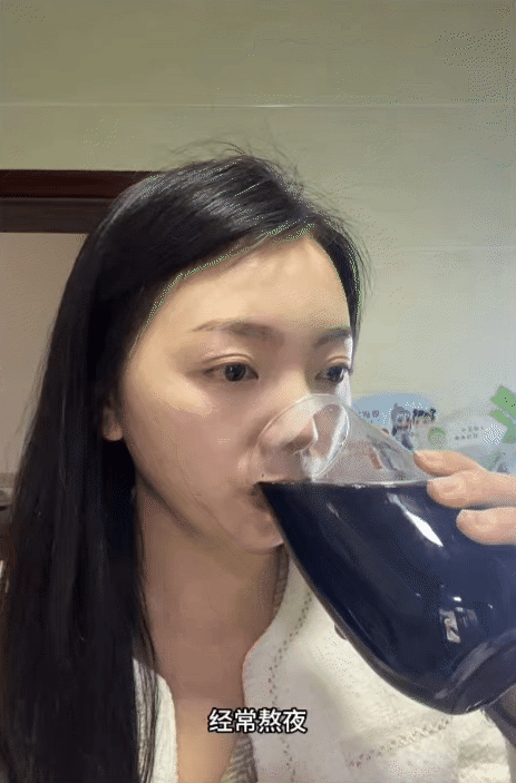 T&ocirc;i uống thứ nước n&agrave;y 3 lần/tuần v&agrave; nhận ra: T&oacute;c rụng &iacute;t đi, da cũng kh&ocirc;ng c&ograve;n xỉn m&agrave;u như trước- Ảnh 4.