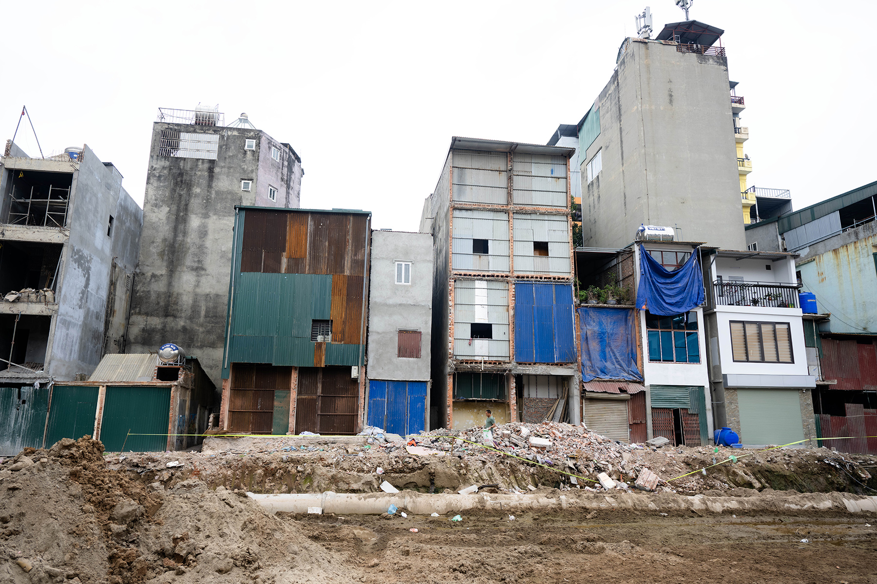 Nhìn từ trên cao, tuyến Vành đai 1 hơn 7.200 tỉ đồng giờ ra sao sau gần 3 tháng thi công?- Ảnh 16. Nhìn từ trên cao, tuyến Vành đai 1 hơn 7.200 tỉ đồng giờ ra sao sau gần 3 tháng thi công?- Ảnh 16.