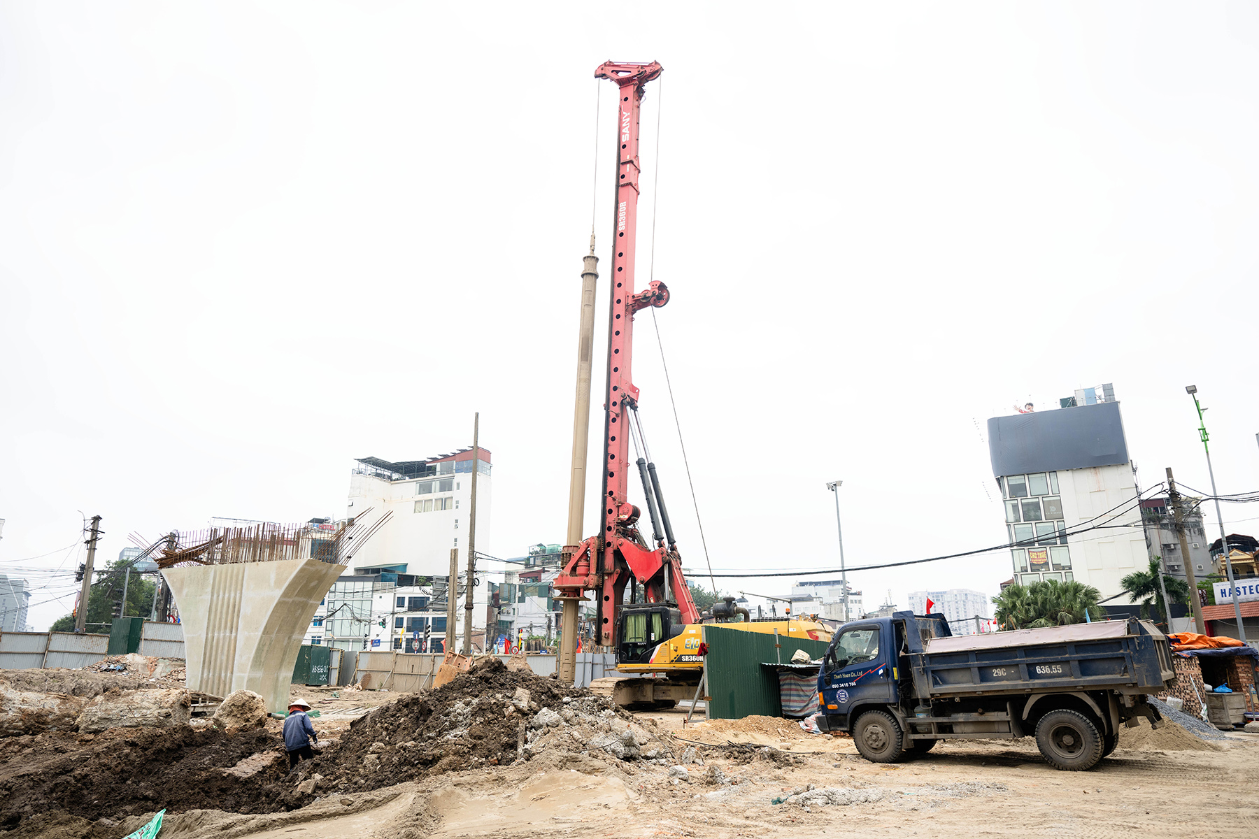 Nhìn từ trên cao, tuyến Vành đai 1 hơn 7.200 tỉ đồng giờ ra sao sau gần 3 tháng thi công?- Ảnh 13. Nhìn từ trên cao, tuyến Vành đai 1 hơn 7.200 tỉ đồng giờ ra sao sau gần 3 tháng thi công?- Ảnh 13.