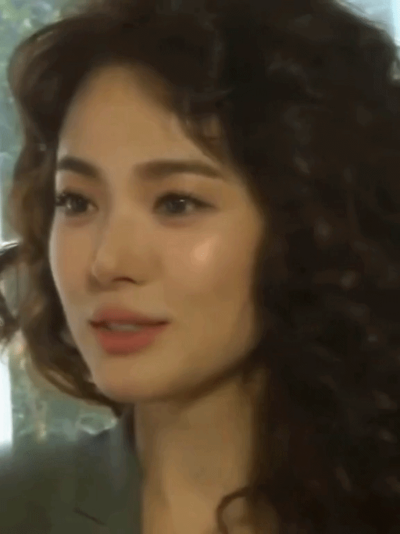 Kh&oacute; ai bằng được Song Hye Kyo thời trẻ: T&oacute;c k&eacute;m đẹp cũng kh&ocirc;ng d&igrave;m nổi nhan sắc- Ảnh 3.