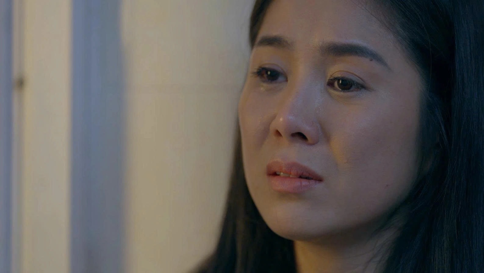 Mỹ nh&acirc;n đ&oacute;ng ch&iacute;nh c&ugrave;ng l&uacute;c 2 phim Việt đang cực hot, đổi mỗi kiểu t&oacute;c m&agrave; nh&igrave;n như người kh&aacute;c- Ảnh 6.