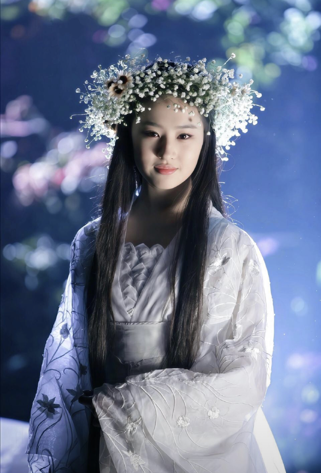 Lộ diện Tiểu Long Nữ bản mới ai nh&igrave;n cũng thở d&agrave;i: Nhan sắc ph&aacute; n&aacute;t nguy&ecirc;n t&aacute;c, c&ograve;n l&acirc;u mới bằng Lưu Diệc Phi- Ảnh 3.