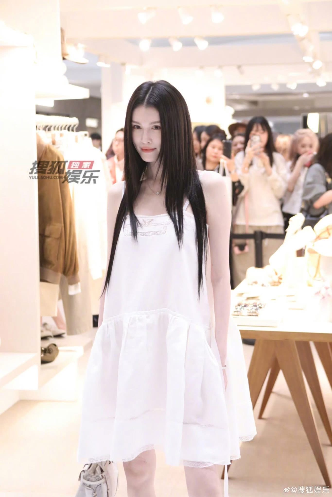 D&aacute;ng v&oacute;c kh&oacute; tin sau 5 th&aacute;ng sinh con của thi&ecirc;n thần Victoria's Secret: L&agrave; đ&atilde; c&oacute; lần sinh đẻ n&agrave;o chưa?- Ảnh 2.