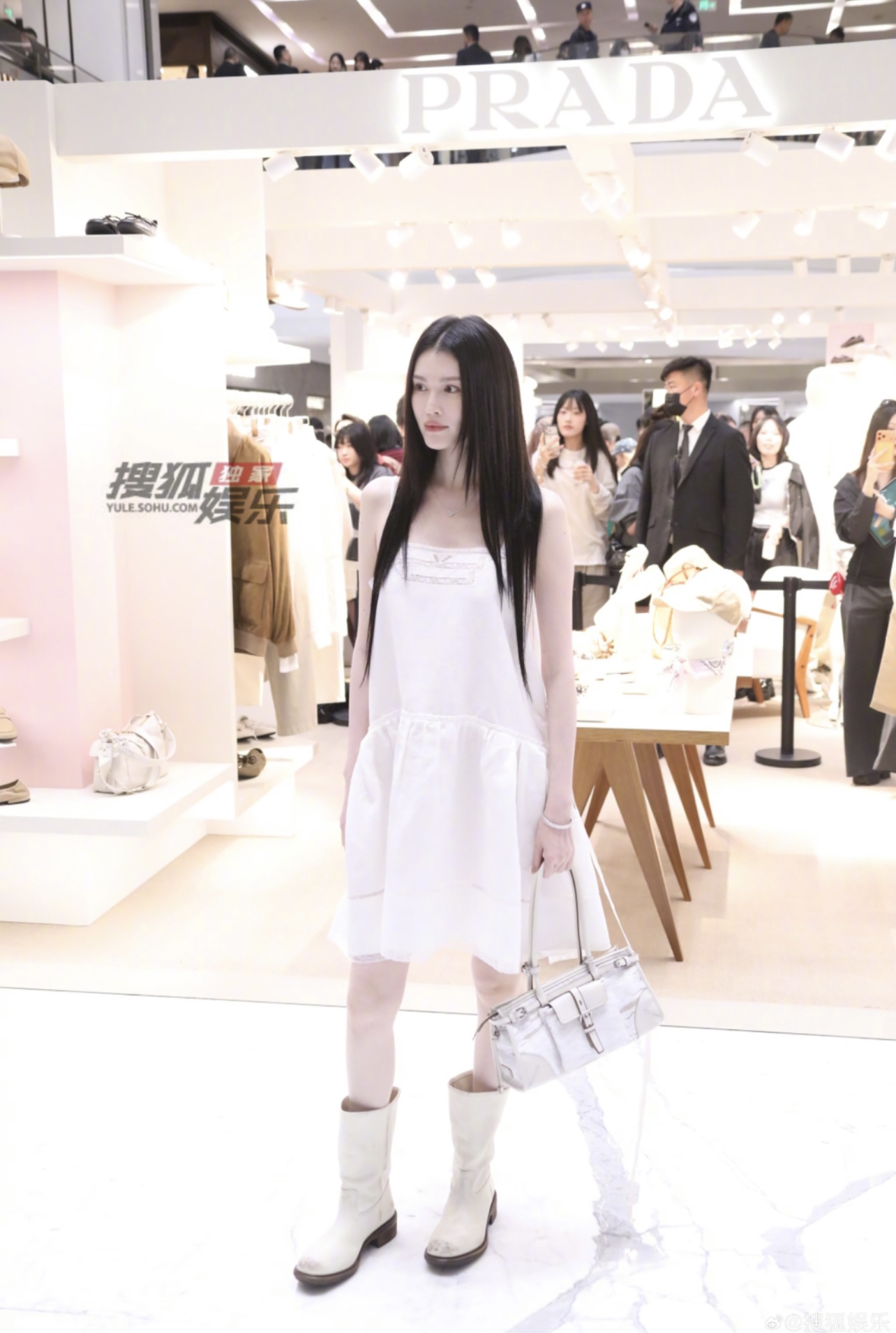 D&aacute;ng v&oacute;c kh&oacute; tin sau 5 th&aacute;ng sinh con của thi&ecirc;n thần Victoria's Secret: L&agrave; đ&atilde; c&oacute; lần sinh đẻ n&agrave;o chưa?- Ảnh 1.