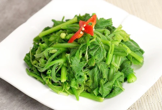 Loại rau x&agrave;o tỏi vạn người m&ecirc;, "nhẹ bụng m&agrave; nhiều gi&aacute; trị"- Ảnh 2.