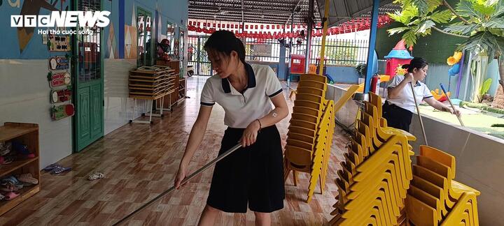 Bệnh tay ch&acirc;n miệng tăng đột biến, trường học ứng ph&oacute; ra sao?- Ảnh 2.