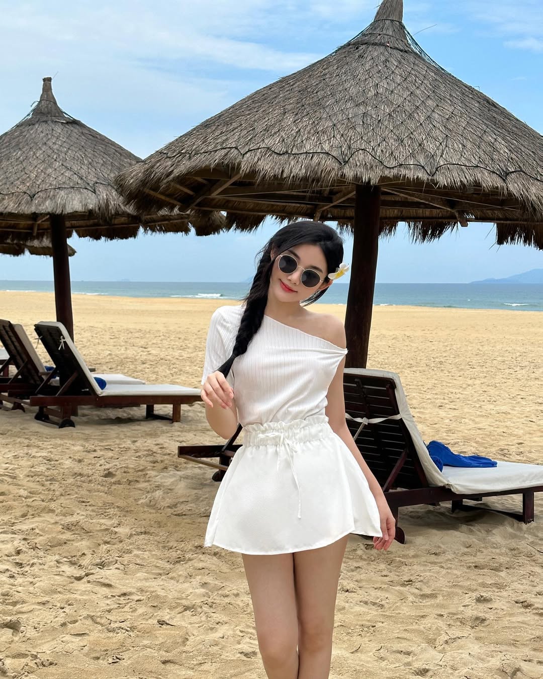 &ldquo;Ti&ecirc;n nữ mukbang&rdquo; Quỳnh Trương ăn th&ugrave;ng uống vại: Visual xinh như b&uacute;p b&ecirc;, style lại chuẩn tiểu thư, nh&igrave;n outfit n&agrave;o cũng muốn mặc theo- Ảnh 15.