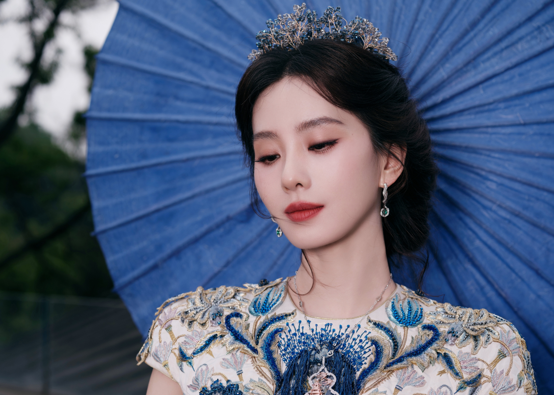 Nh&igrave;n mỹ nh&acirc;n n&agrave;y mới biết 