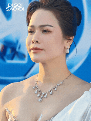 Thảm đỏ Chung kết Miss World Vietnam: Tiểu Vy - Thanh Thuỷ 100 điểm, Ý Nhi tình tứ bên bạn trai, 1 nhân vật xuất hiện thành tâm điểm- Ảnh 10. Thảm đỏ Chung kết Miss World Vietnam: Tiểu Vy - Thanh Thuỷ 100 điểm, Ý Nhi tình tứ bên bạn trai, 1 nhân vật xuất hiện thành tâm điểm- Ảnh 10.