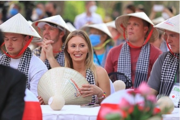 Kh&ocirc;ng phải Bali hay Nhật Bản, Việt Nam "cứu rỗi" kh&aacute;ch T&acirc;y theo c&aacute;ch chẳng ai ngờ tới- Ảnh 4.