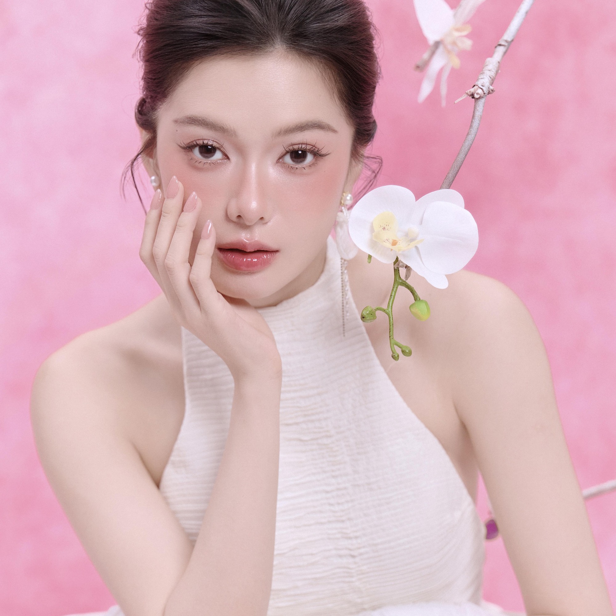 N&agrave;ng hot girl "lột x&aacute;c" nhờ phẫu thuật h&agrave;m m&oacute;m, nhan sắc hiện tại chuẩn bản sao Baifern- Ảnh 9.