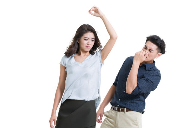 Kh&ocirc;ng đợi đến 70, 35 tuổi đ&atilde; c&oacute; thể xuất hiện &ldquo;m&ugrave;i người gi&agrave;&rdquo; nhưng kh&ocirc;ng phải ai cũng nhận ra- Ảnh 1.