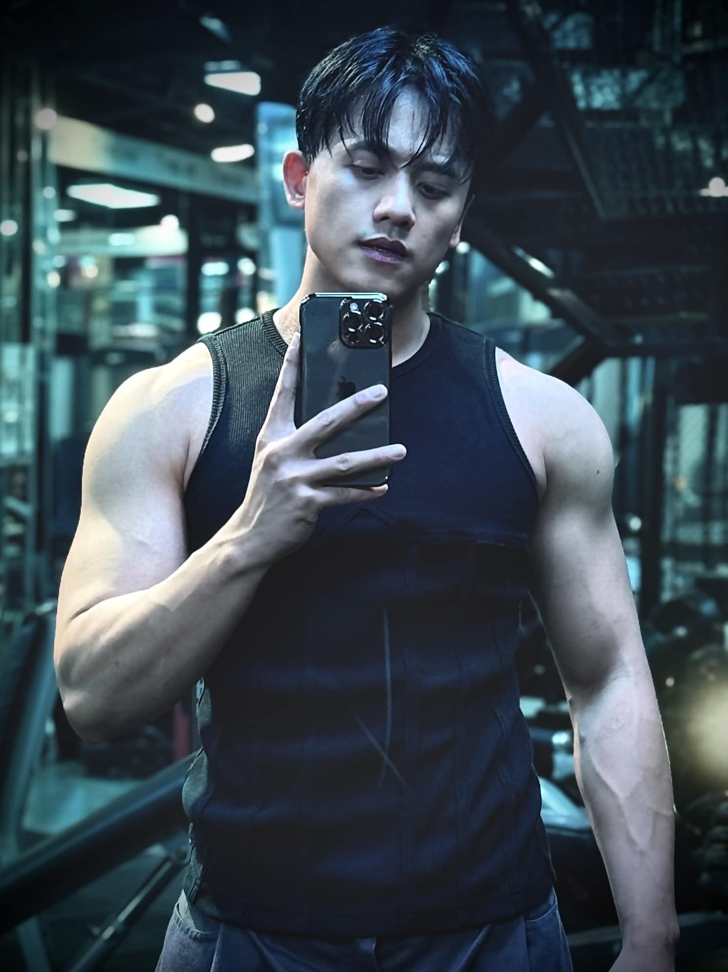 Bí mật đằng sau body 6 múi gây sốt của Mai Tài Phến- Ảnh 4. Bí mật đằng sau body 6 múi gây sốt của Mai Tài Phến- Ảnh 4.