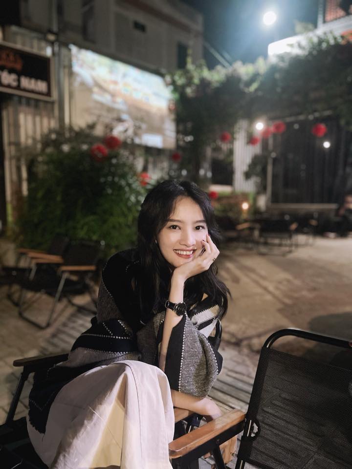 "Nữ sinh y&ecirc;u thầy Mai T&agrave;i Phến" biến mất khỏi showbiz - Ảnh 10.