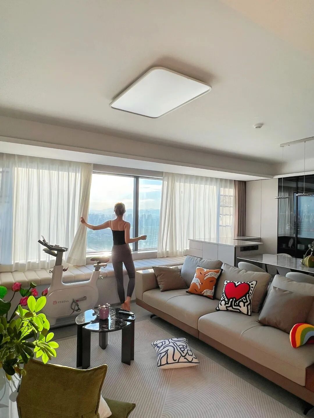 T&ocirc;i từng m&ecirc; &ldquo;ph&ograve;ng kh&aacute;ch rộng&rdquo; khi mua nh&agrave; - đến l&uacute;c dọn v&agrave;o ở mới nhận ra 6 rắc rối kh&ocirc;ng ai n&oacute;i trước- Ảnh 5.