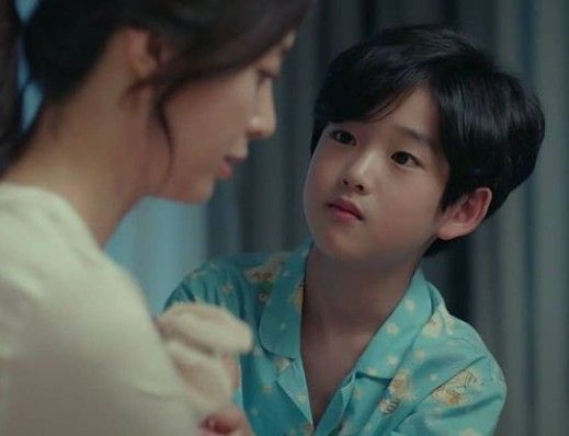 Mẹ c&oacute; thấy đứa trẻ ngoan ngo&atilde;n nh&agrave; m&igrave;nh c&agrave;ng lớn c&agrave;ng kh&oacute; dạy bảo hơn?- Ảnh 2.