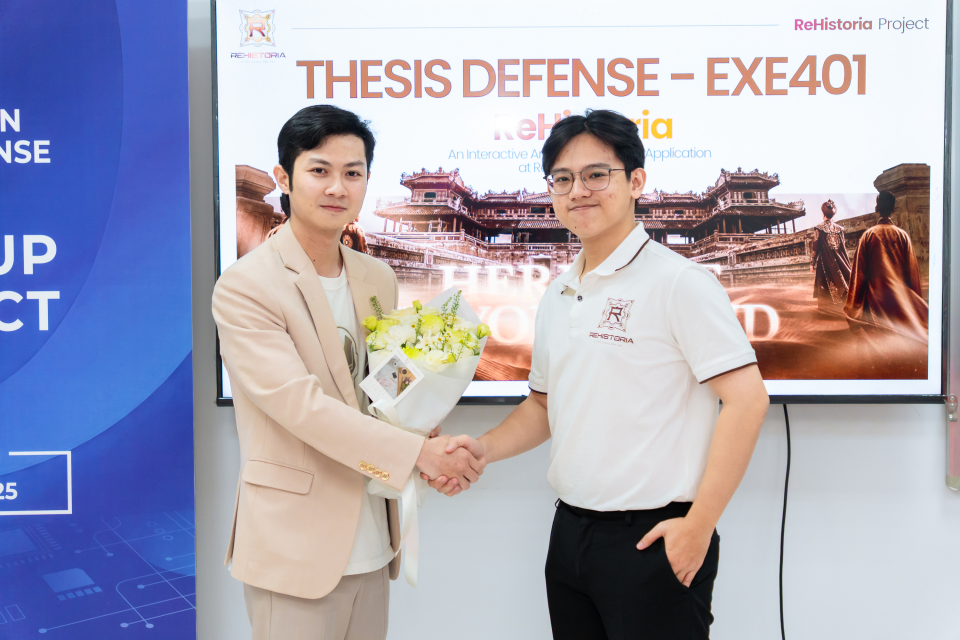 "Sinh vi&ecirc;n nh&agrave; người ta" d&ugrave;ng AR l&agrave;m "sống lại" di sản, thuyết phục nh&agrave; đầu tư chi 200 triệu ngay tại buổi bảo vệ đồ &aacute;n- Ảnh 4.