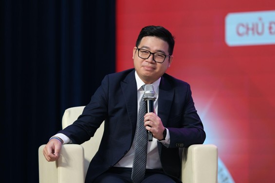 Giá vàng hơn 18,9 triệu đồng/chỉ: Người trẻ vẫn xếp hàng mua vàng bằng được, có người phải về tay không vì 1 lý do- Ảnh 6. Giá vàng hơn 18,9 triệu đồng/chỉ: Người trẻ vẫn xếp hàng mua vàng bằng được, có người phải về tay không vì 1 lý do- Ảnh 6.