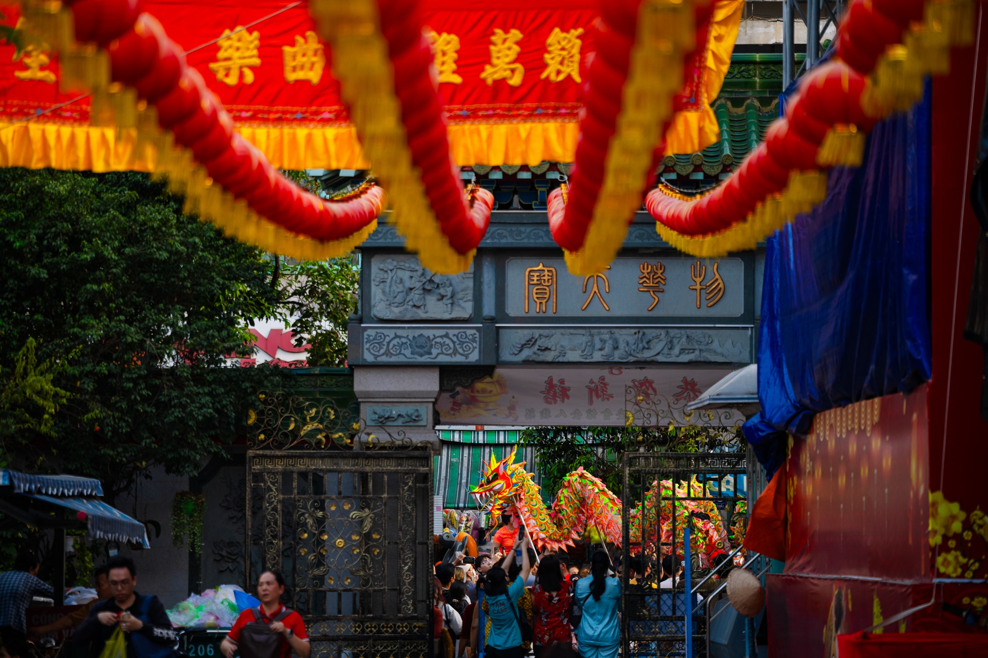 Cảnh tượng lạ ở Chợ Lớn dịp Tết Nguy&ecirc;n Ti&ecirc;u- Ảnh 4.