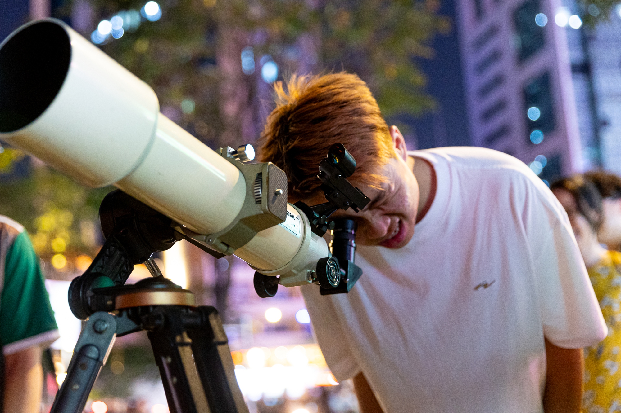 To&agrave;n cảnh "trăng m&aacute;u" tại TP.HCM tối ng&agrave;y 3/3- Ảnh 12.