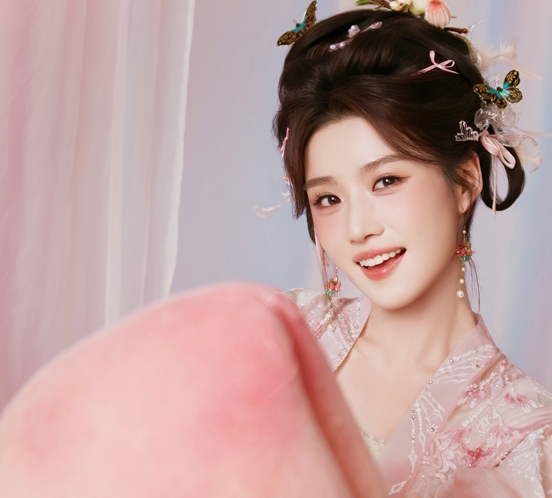 Không thể phân biệt đây là mỹ nam hay mỹ nữ: Visual chất lừ mê thật sự, chẳng bút nào vẽ nổi- Ảnh 5. Không thể phân biệt đây là mỹ nam hay mỹ nữ: Visual chất lừ mê thật sự, chẳng bút nào vẽ nổi- Ảnh 5.