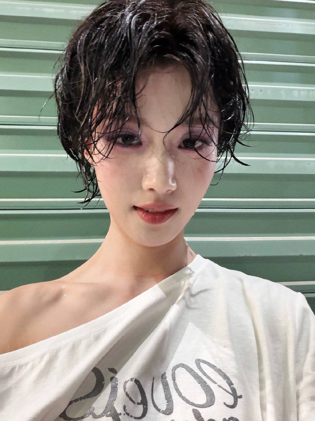 Không thể phân biệt đây là mỹ nam hay mỹ nữ: Visual chất lừ mê thật sự, chẳng bút nào vẽ nổi- Ảnh 3. Không thể phân biệt đây là mỹ nam hay mỹ nữ: Visual chất lừ mê thật sự, chẳng bút nào vẽ nổi- Ảnh 3.