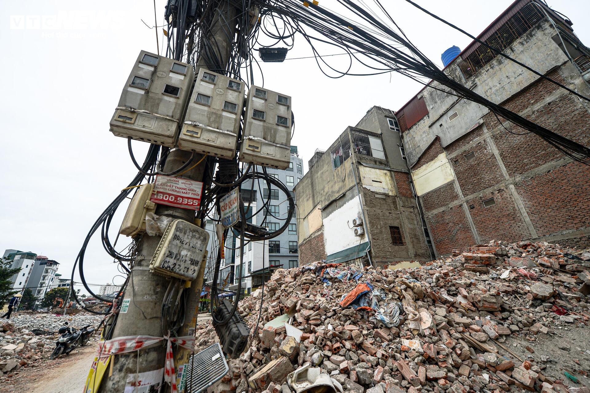 H&agrave; Nội "thần tốc" ph&aacute; dỡ loạt c&ocirc;ng tr&igrave;nh để l&agrave;m đường V&agrave;nh đai 2,5- Ảnh 13.