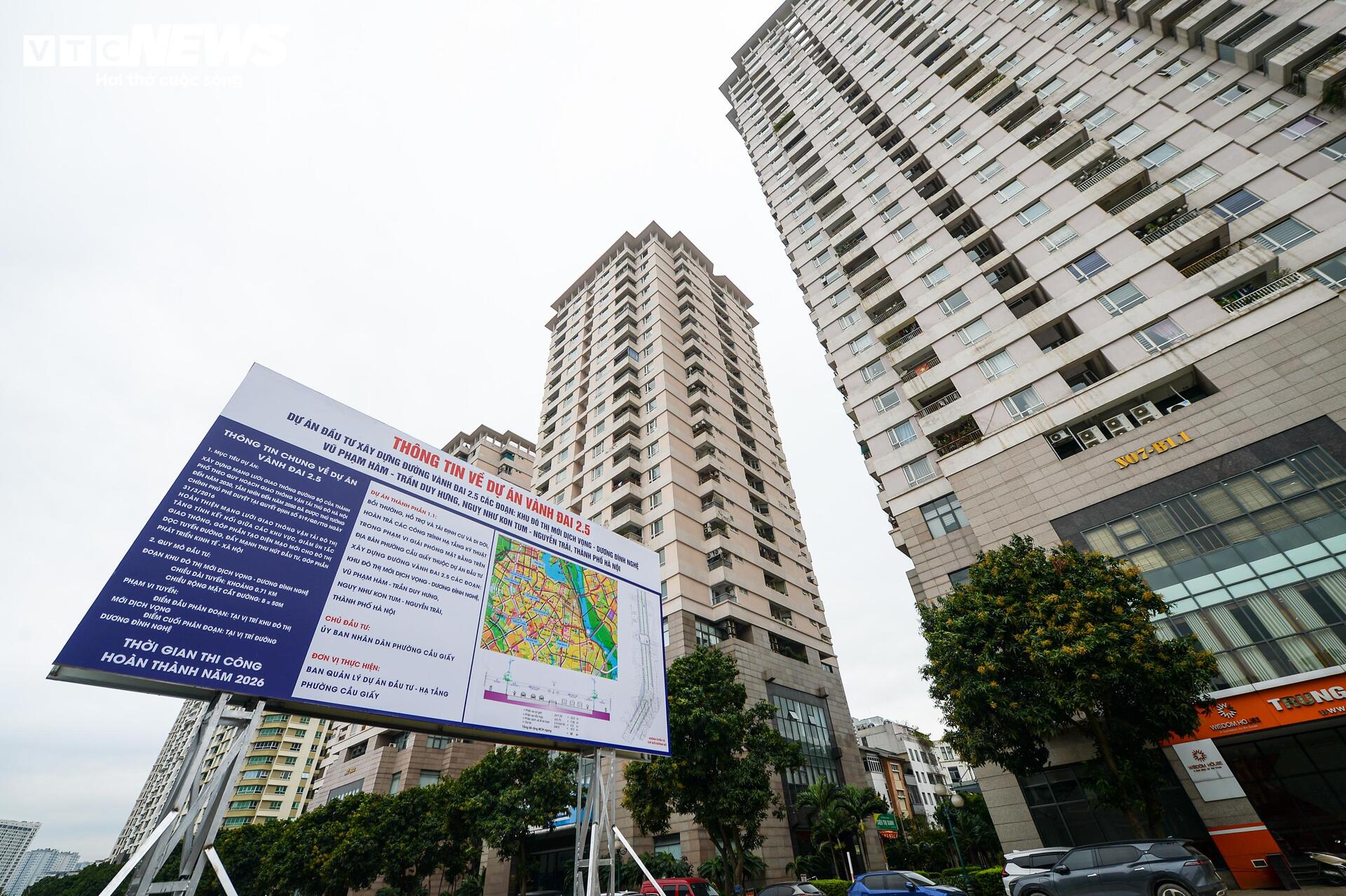 H&agrave; Nội "thần tốc" ph&aacute; dỡ loạt c&ocirc;ng tr&igrave;nh để l&agrave;m đường V&agrave;nh đai 2,5- Ảnh 3.