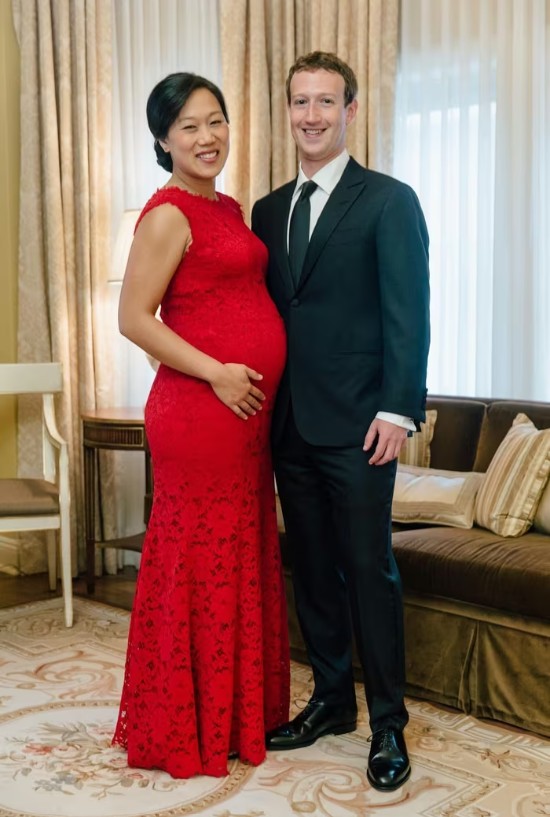Vợ chồng Mark Zuckerberg thay đổi sau hơn 20 năm kết h&ocirc;n- Ảnh 5.