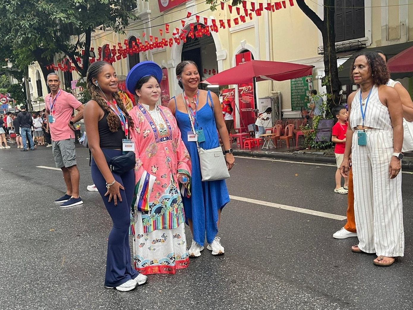 Việt Nam l&agrave; điểm đến an to&agrave;n nhất cho phụ nữ du lịch một m&igrave;nh- Ảnh 2.